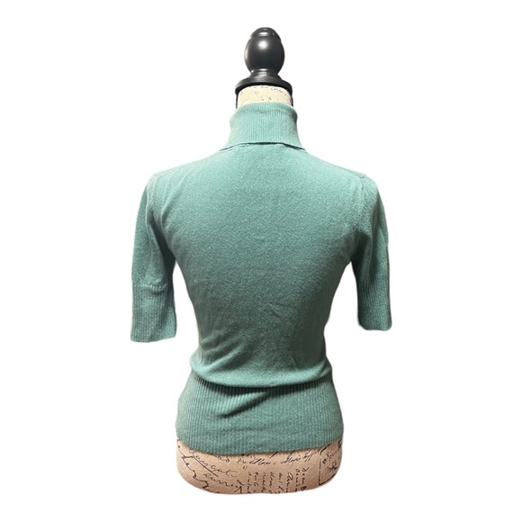 Y2K BCBGMAXAZRIA Silk, Cashmere Short Sleeve Turtleneck Sweater - Picture 3 of 12